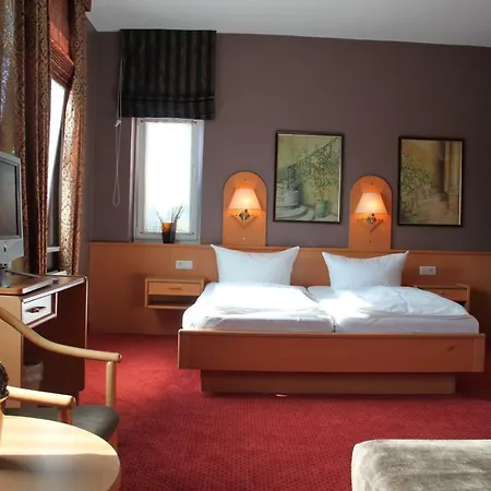 酒店 斯泰因佛德巴斯克酒店